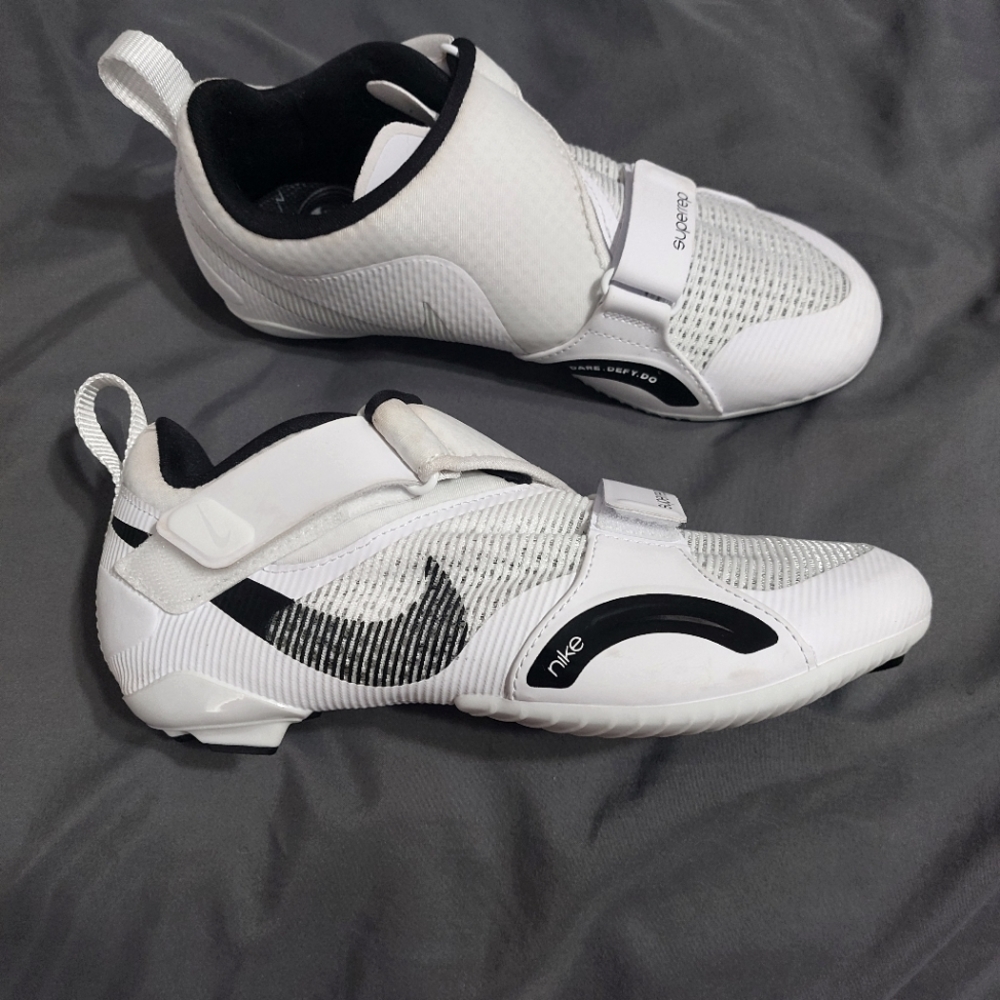 Nike Surrepp white/black womens size 7